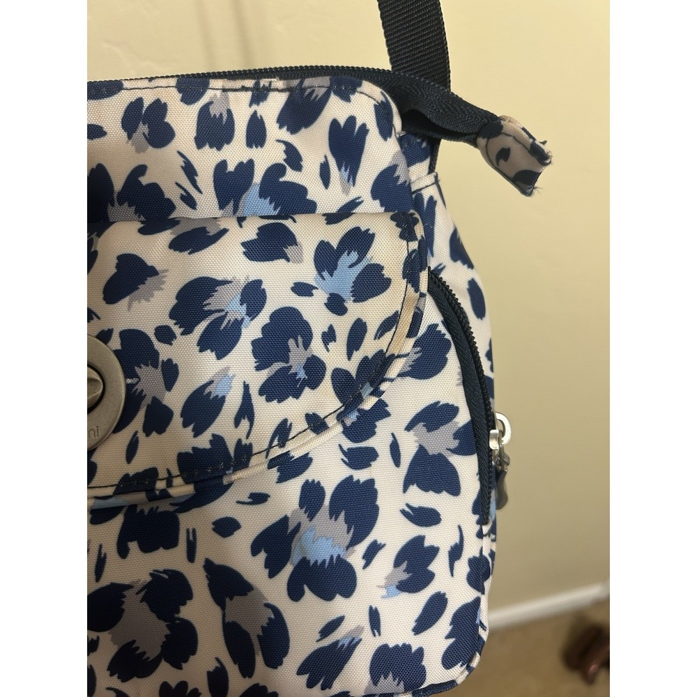 Baggallini Floral Cheetah Turn Lock Crossbody Canvas Bag Pockets Zip Purse - Picture 7 of 14